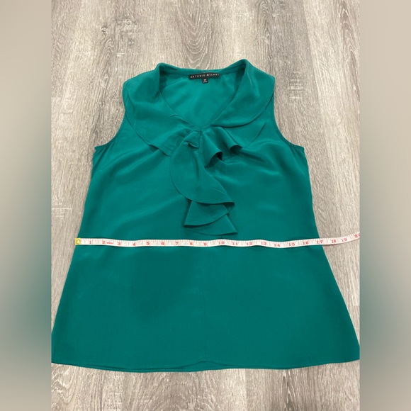 Top Emerald-Green-Antonio-Melani, material 100% Silk size XS - Picture 5 of 8